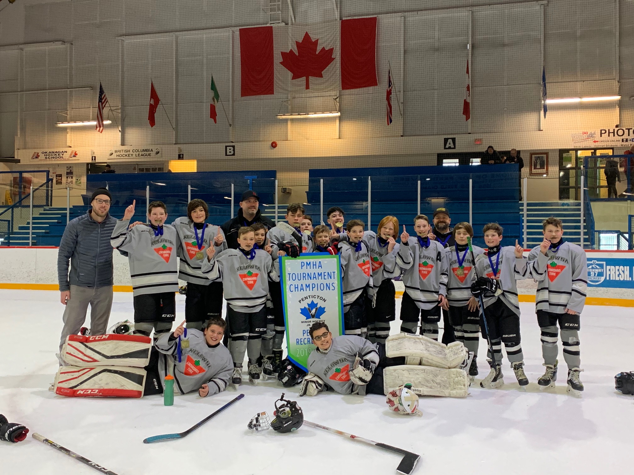 KELOWNA WOLVES (PEEWEE REC TEAM 8) WIN THE PENTICTON PEEWEE REC TOURNEY